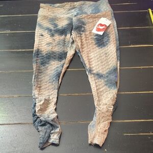 Hot Kiss Blue and Tan Artistic Leggings